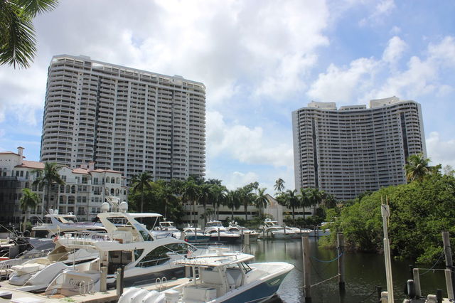 Williams Island 2000  photo 2